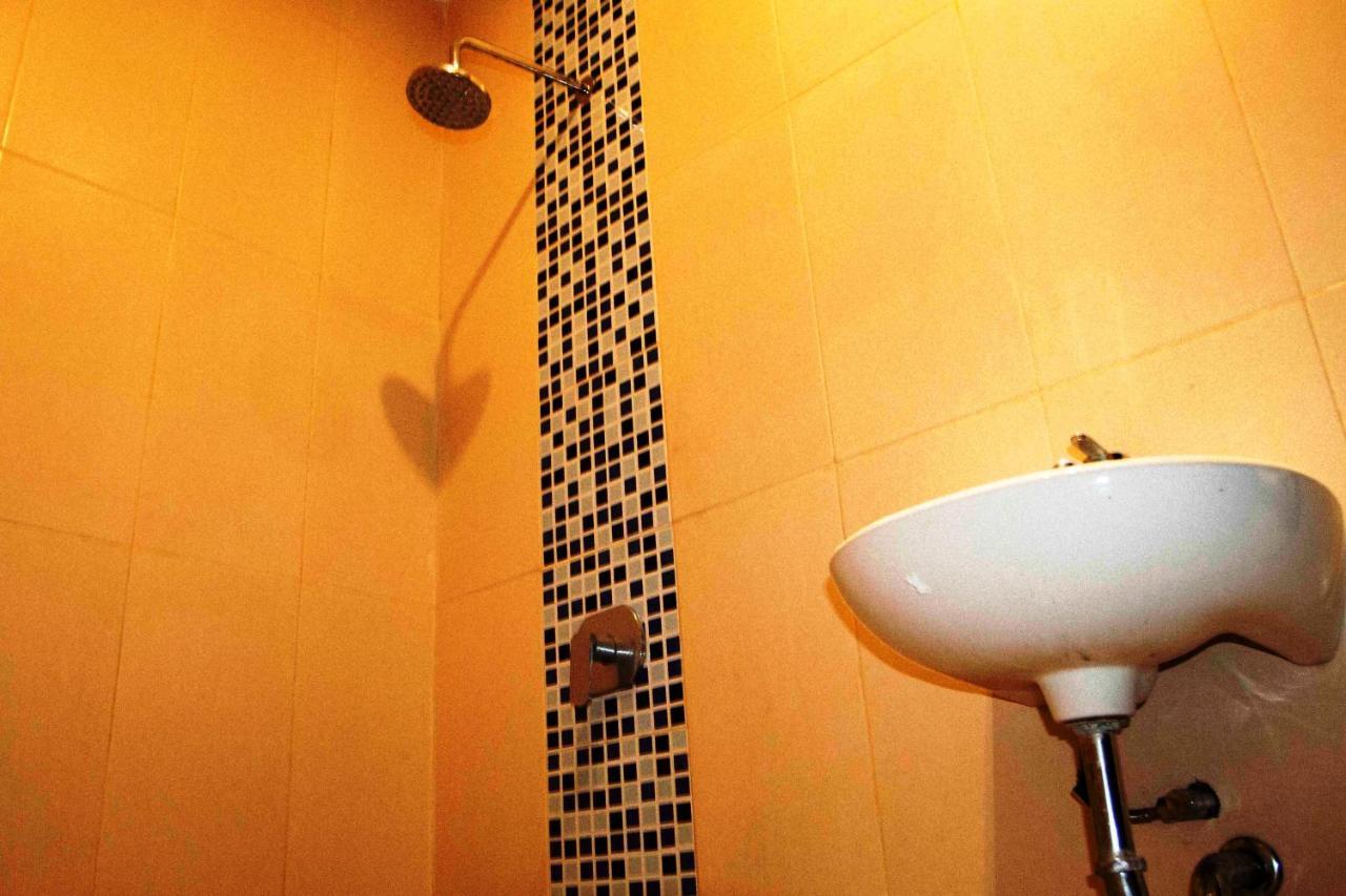 Mansu Hotel And Spa Legian 꾸따 객실 사진