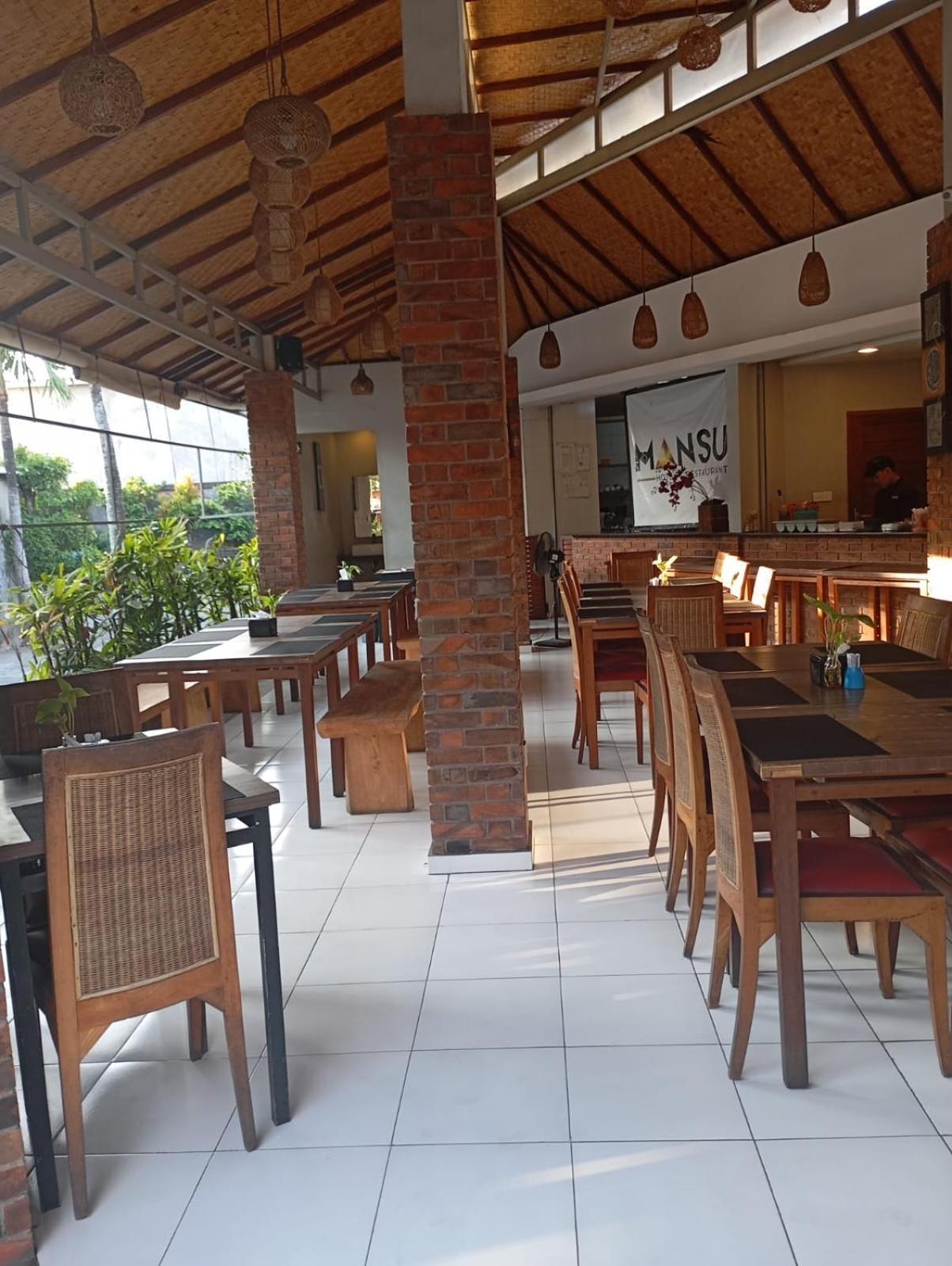 Mansu Hotel And Spa Legian 꾸따 외부 사진