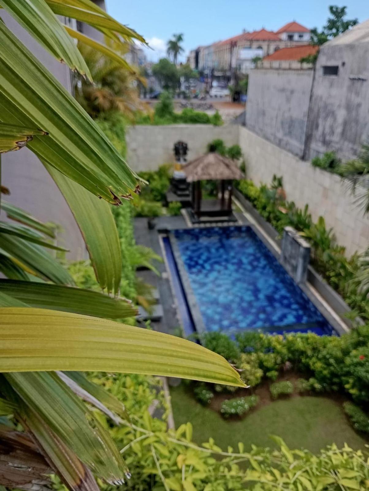 Mansu Hotel And Spa Legian 꾸따 외부 사진